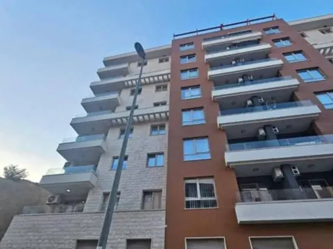 Prodaja, garsonjera, 30m², Bečići, Budva - image 1