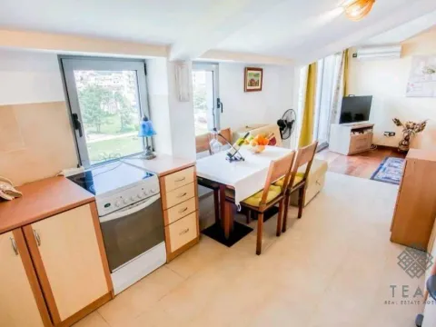 Izdavanje, jednosoban stan, 52m², Centar, Budva - image 3