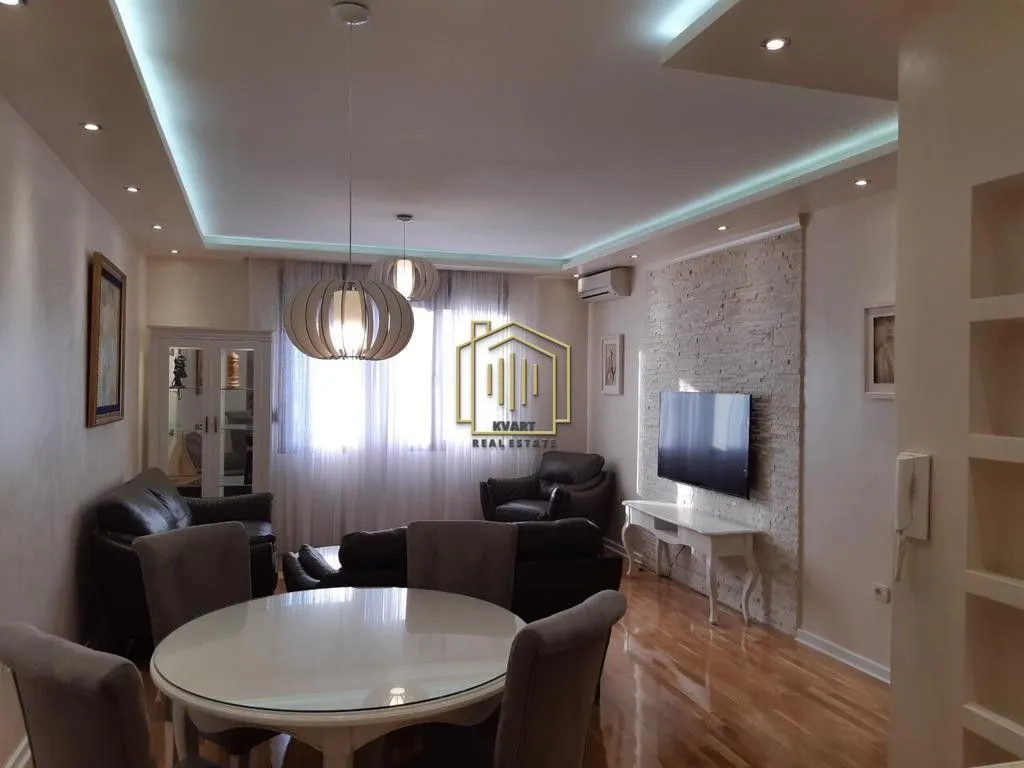 Izdavanje, dvosoban stan, 90m², Preko Morače, Podgorica