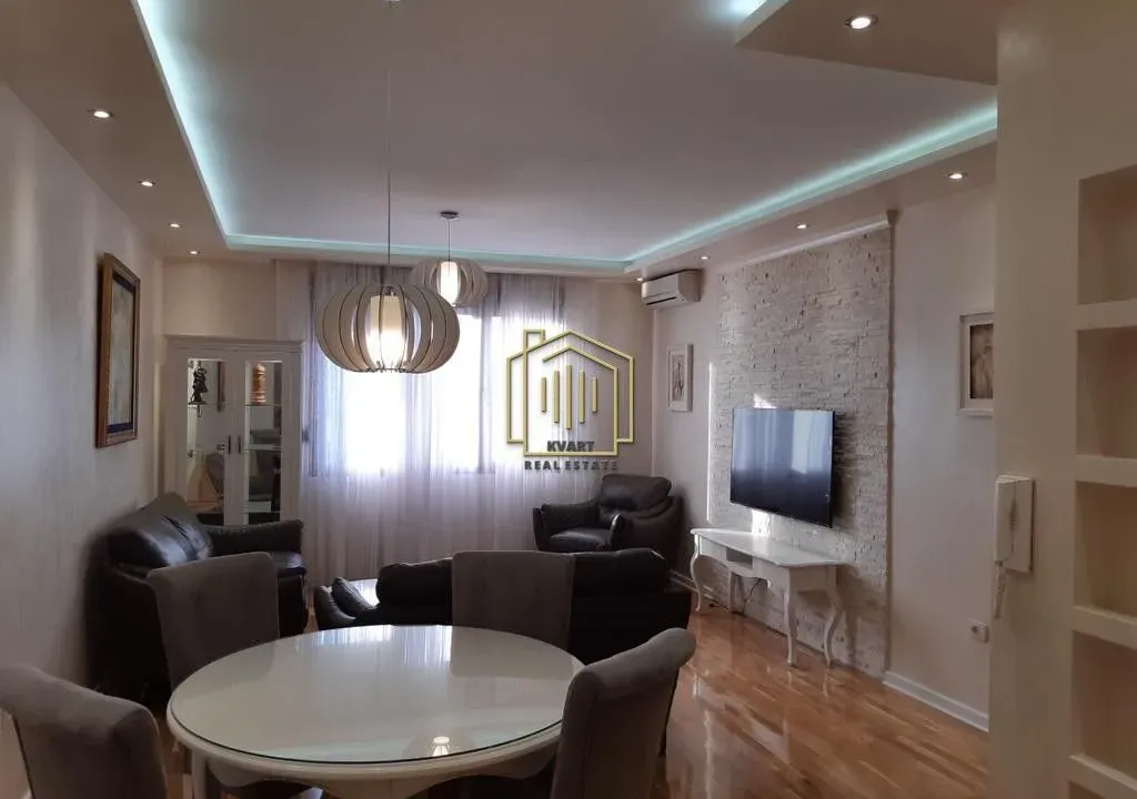 Izdavanje, dvosoban stan, 90m², Preko Morače, Podgorica