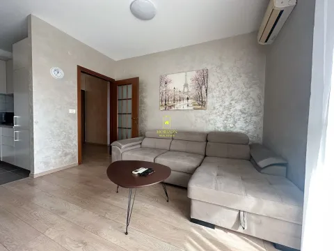 Izdavanje, dvosoban stan, 75m², City Kvart, Podgorica - image 5