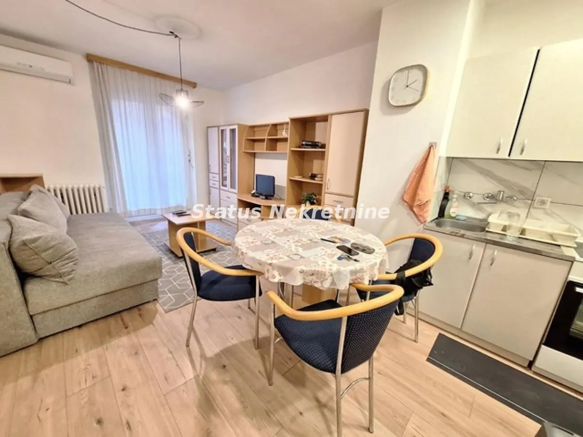 Rent, two bedroom apartment, 45m², Novo naselje, Novi Sad