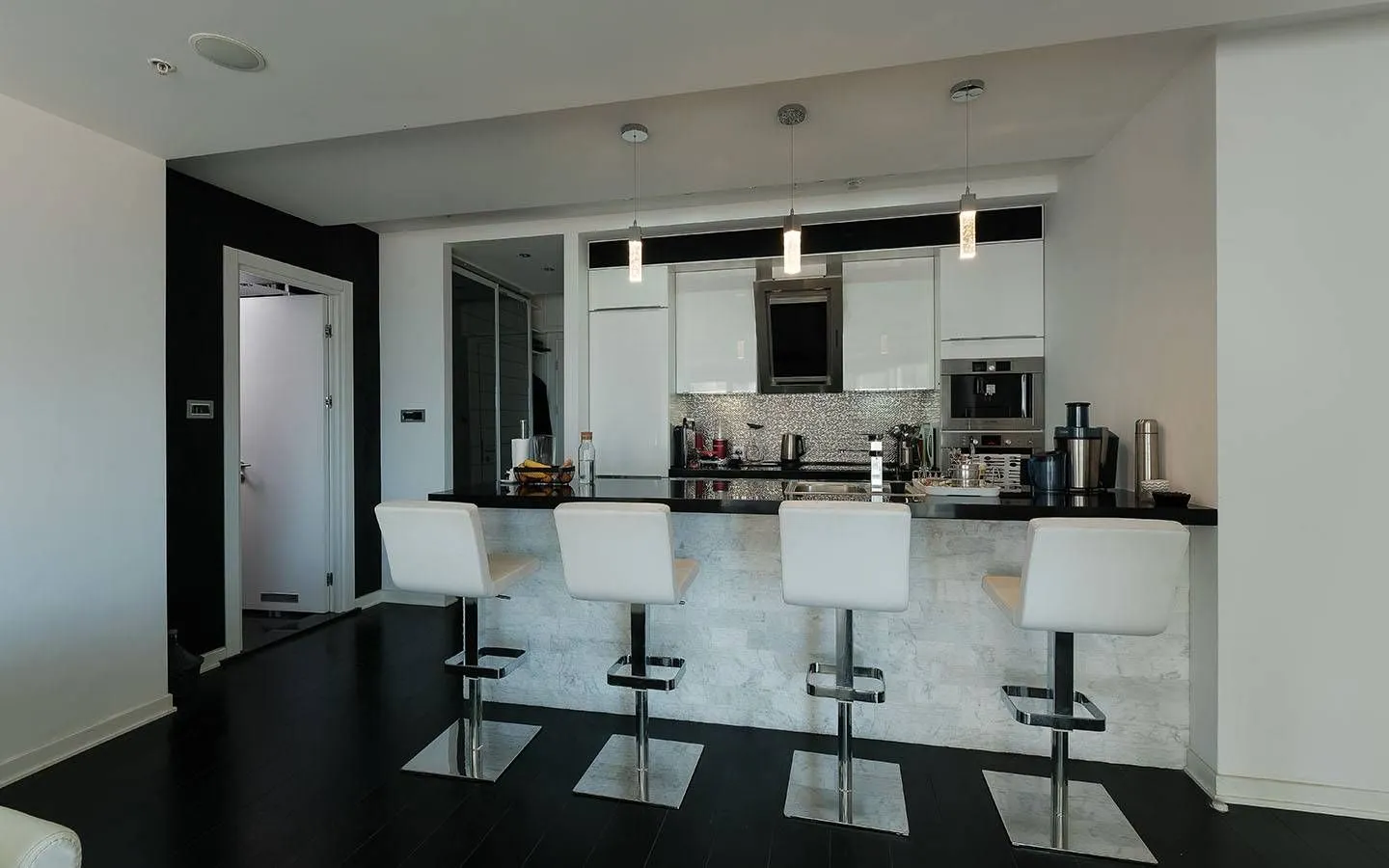 Prodaja, dvosoban stan, 104m², Tre Canne, Budva