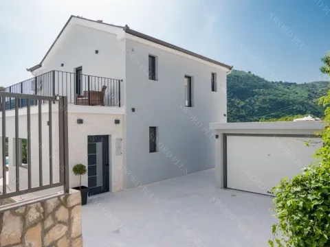 Prodaja, kuća, 160m², Centar, Budva - image 4