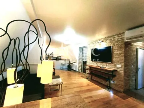Spacious living room connected with the dining area and kitchen. - image 5