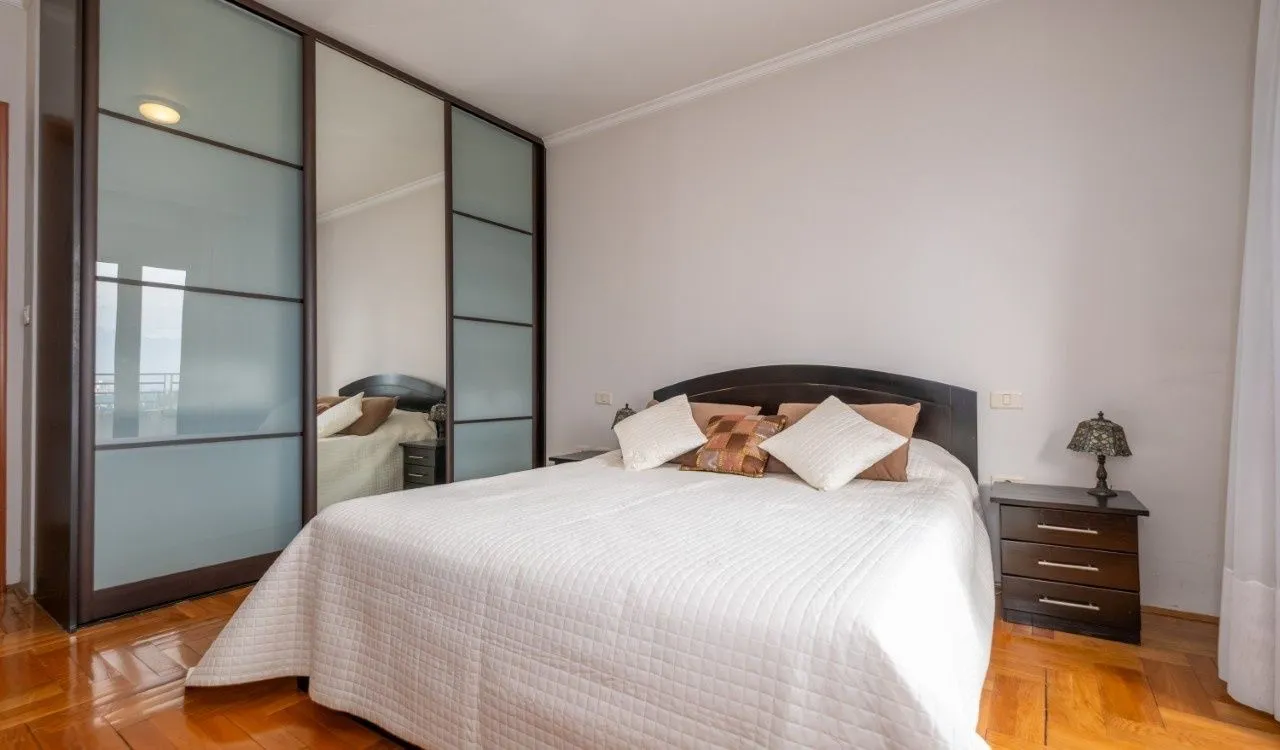 Prodaja, trosoban stan, 140m², Preko Morače, Podgorica