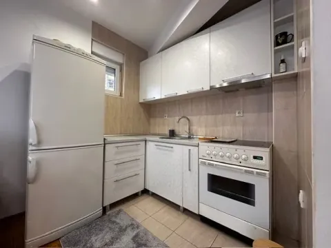 Prodaja, jednosoban stan, 37m², Drač, Podgorica - image 6