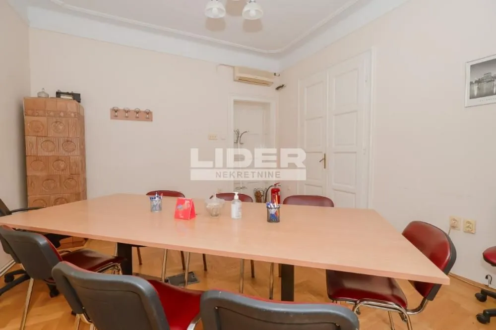 Rent, apartment, 87m², Stari Grad, Beograd