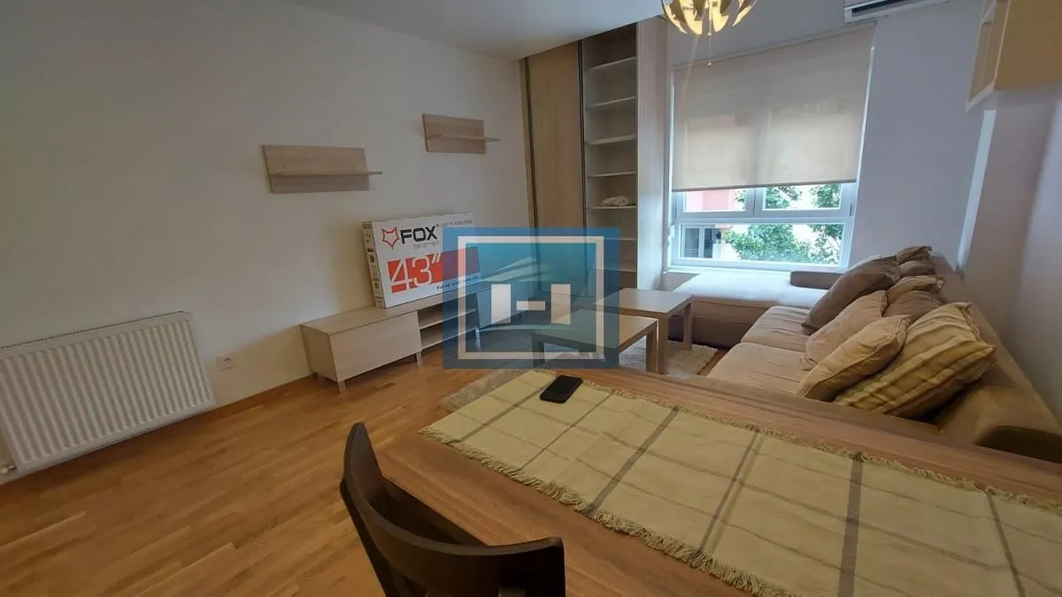 Izdavanje, garsonjera, 27m², Centar, Jagodina