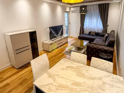 Izdavanje, jednosoban stan, 49m², Central Point, Podgorica - image 10