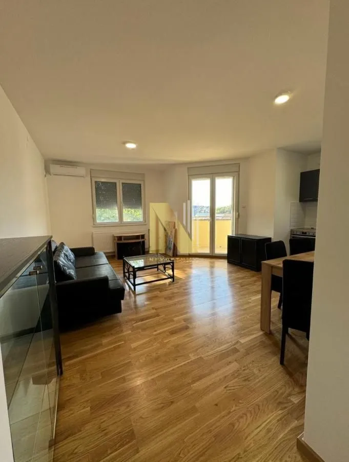 Izdavanje, trosoban stan, 64m², Telep, Novi Sad Sve Podlokacije