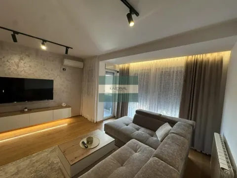 Izdavanje, dvosoban stan, 52m², Centar, Kragujevac - image 2