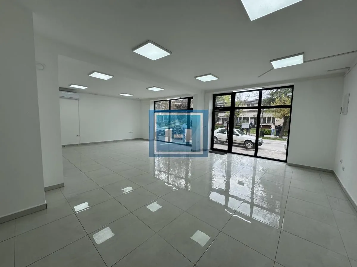 Rent, office space, 110m², Despotovac, Srbija