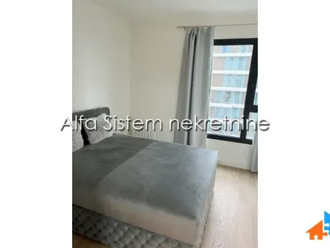 Izdavanje, trosoban stan, 98m², Savski Venac, Beograd - image 10