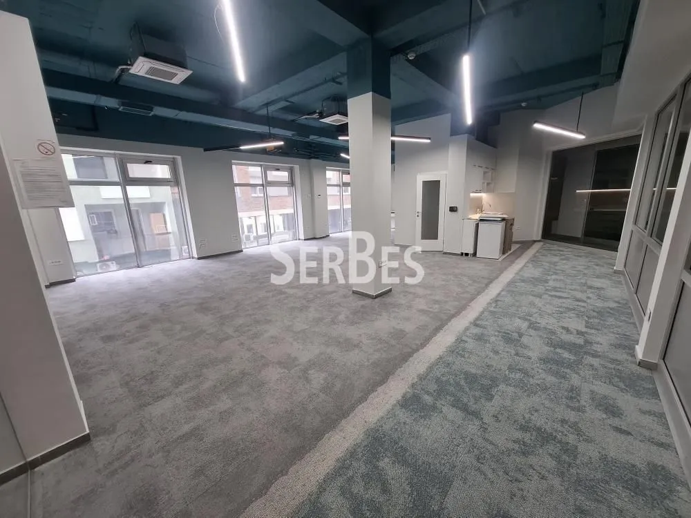 Rent, office space, 131m², Bulevar Oslobodjenja, Novi Sad Sve Podlokacije