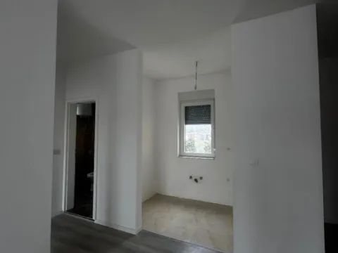 Prodaja, jednosoban stan, 53m², Ulcinj, Crna Gora - image 4