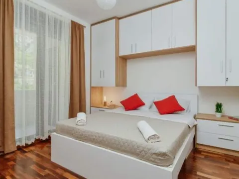 Sale, one bedroom apartment, 50m², Sveta Vrača, Kotor - image 5