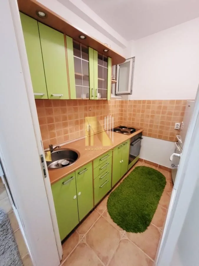 Prodaja, jednosoban stan, 32m², Grbavica, Novi Sad Sve Podlokacije