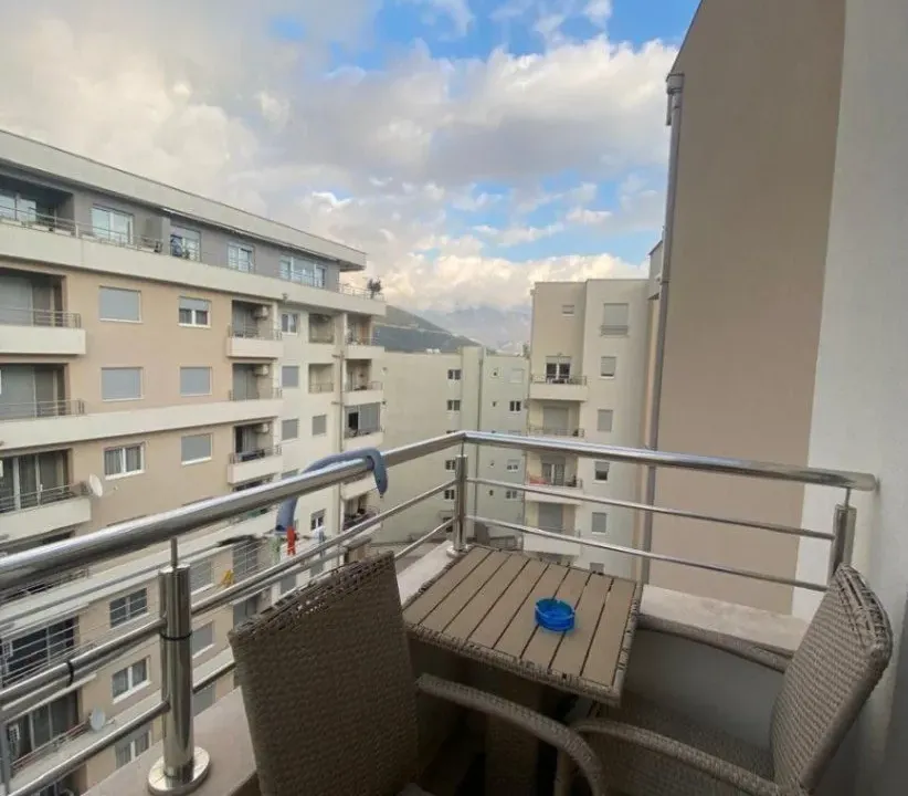 Izdavanje, garsonjera, 32m², Maslinjak, Budva
