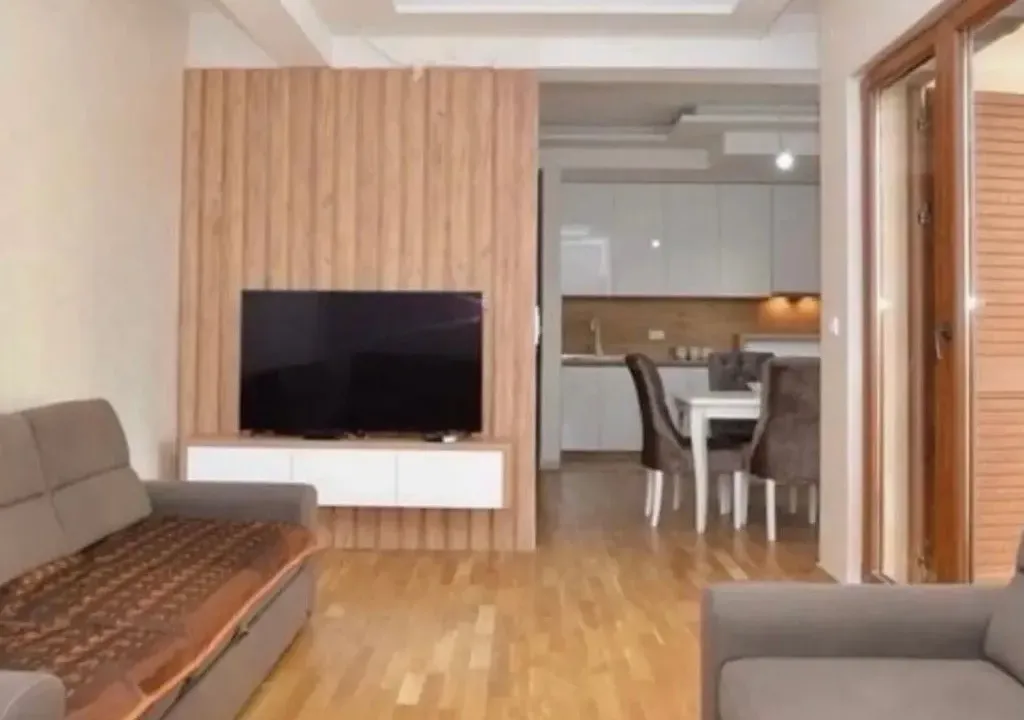 Prodaja, dvosoban stan, 69m², Centar, Tivat