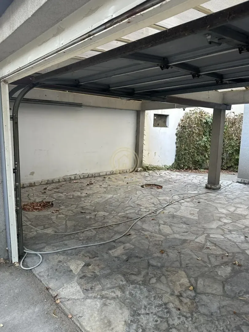 Rent, office space, 144m², Voždovac Sve Podlokacije, Beograd