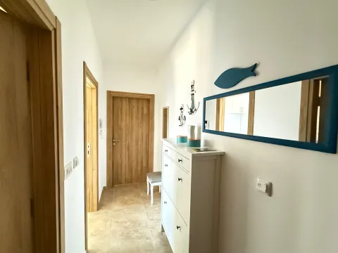Izdavanje, jednosoban stan, 44m², Đenovići, Herceg Novi - image 7
