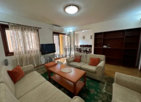 Izdavanje, trosoban stan, 120m², Zabjelo, Podgorica