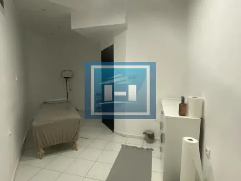 Izdavanje, poslovni prostor, 37m², Centar, Paraćin - image 8