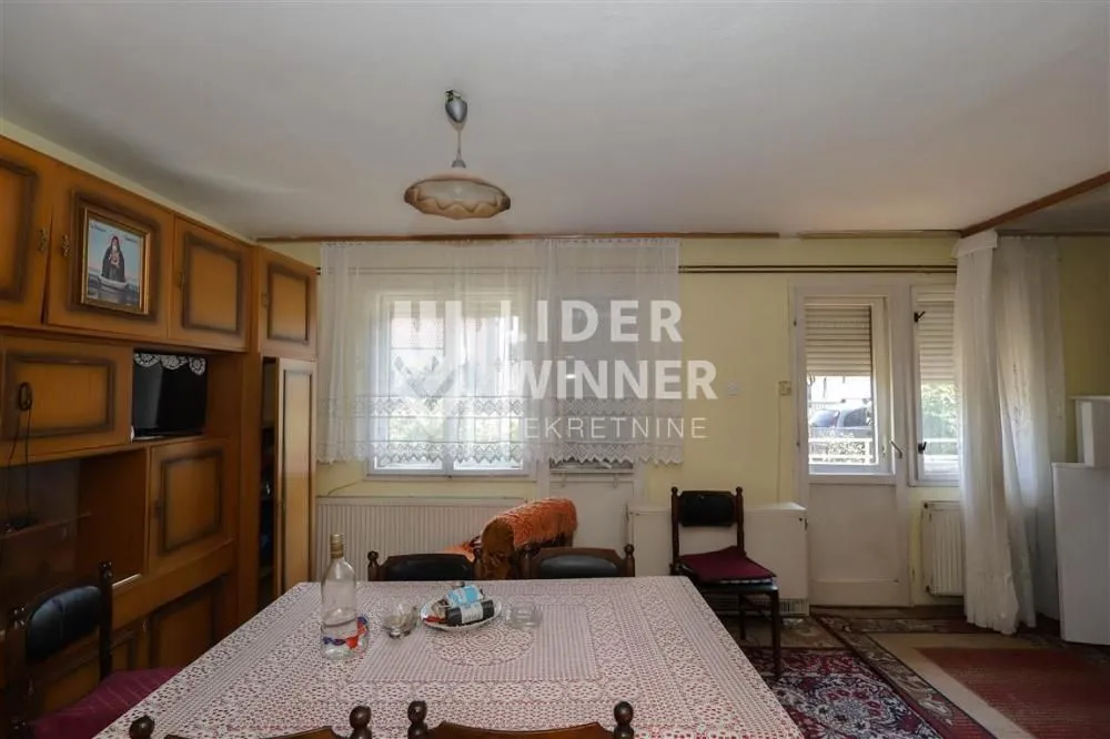 Sale, house, 168m², Sremčica, Beograd