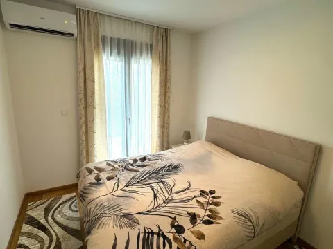 Izdavanje, jednosoban stan, 45m², New City, Podgorica - image 5