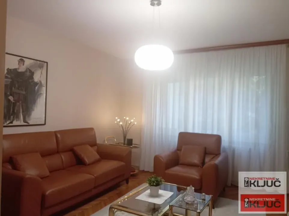 Sale, three bedroom apartment, 85m², Petrovaradin, Novi Sad