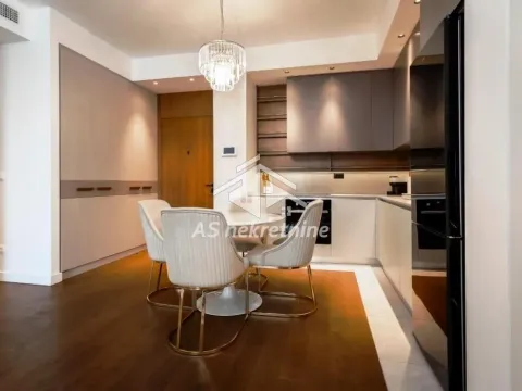 Izdavanje, trosoban stan, 120m², Savski Venac, Beograd - image 4