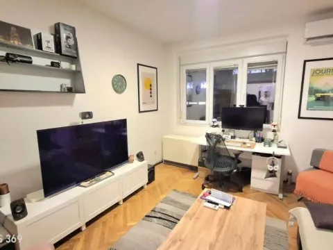 Sale, two bedroom apartment, 59m², Zemun Cara Dušana, Zemun Sve Podlokacije - image 4