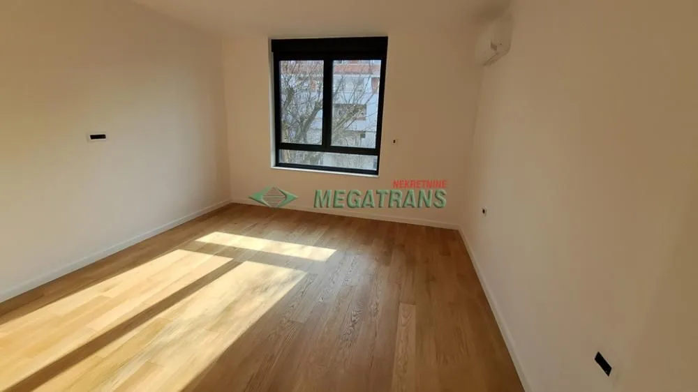 Rent, four bedroom apartment, 126m², Centar, Novi Sad