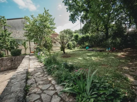 Sale, house, 350m², Preko Morače, Podgorica - image 9