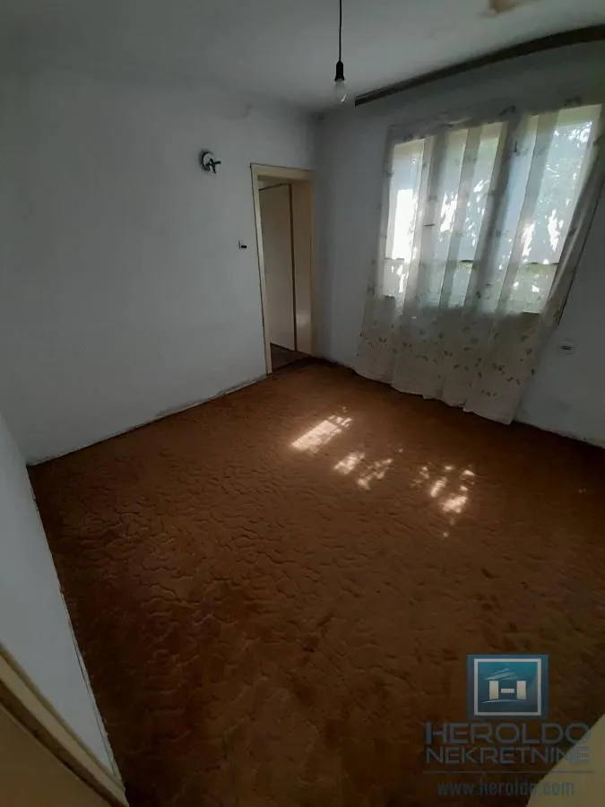 Prodaja, kuća, 200m², Glogovac, Jagodina
