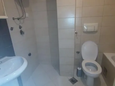 Izdavanje, dvosoban stan, 45m², Grbavica, Novi Sad Sve Podlokacije - image 10