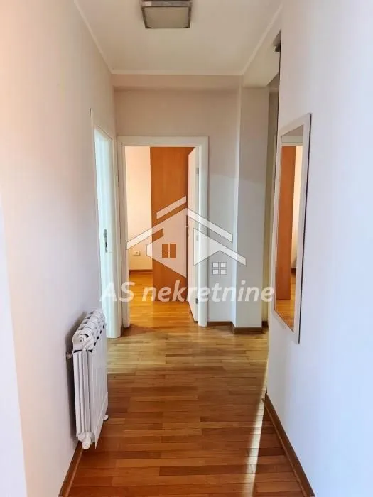 Izdavanje, trosoban stan, 67m², Lekino Brdo, Voždovac Sve Podlokacije