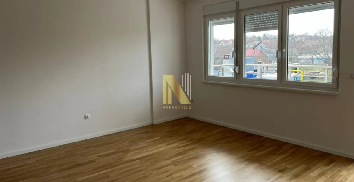 Prodaja, četvorosoban stan, 169m², Petrovaradin, Novi Sad