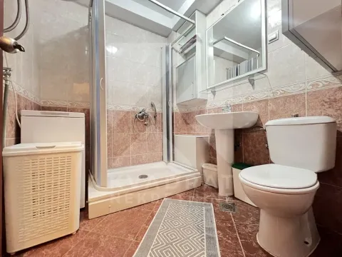 Rent, two bedroom apartment, 62m², Blok 9, Podgorica - image 11