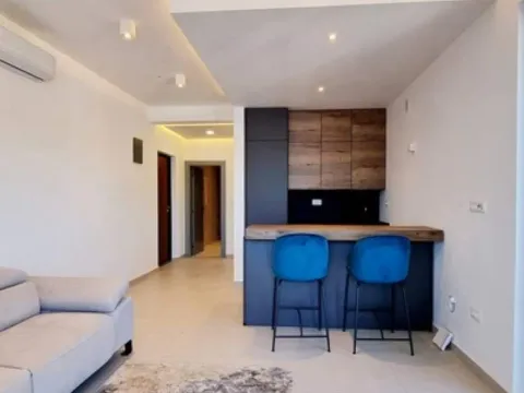 Prodaja, jednosoban stan, 62m², Tivat, Crna Gora - image 2