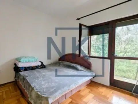 Izdavanje, trosoban stan, 251m², Zagorič, Podgorica - image 8