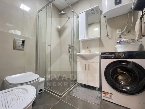 Rent, three bedroom apartment, 110m², Tološka šuma, Podgorica - image 12