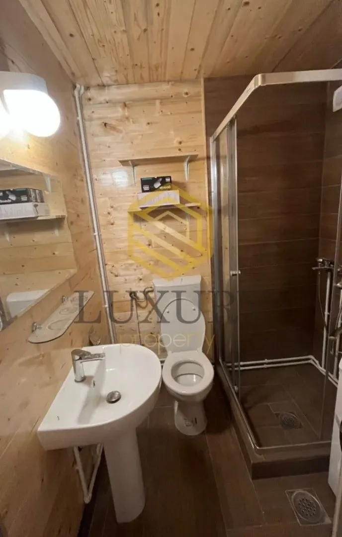 Izdavanje, kuća, 63m², Centar, Kolašin