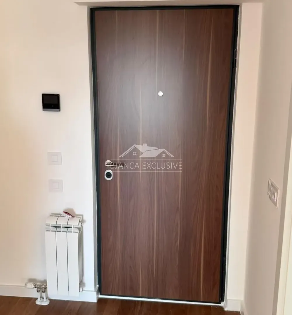 Prodaja, trosoban stan, 66m², Zemun Gornji Grad, Zemun Sve Podlokacije