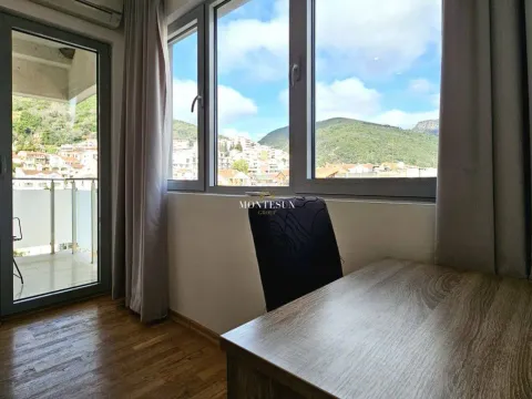 Izdavanje, jednosoban stan, 41m², Centar, Budva - image 9