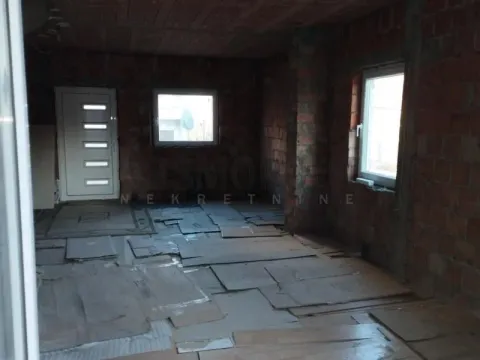 Sale, four bedroom apartment, 100m², Zemun Sve Podlokacije, Beograd - image 2