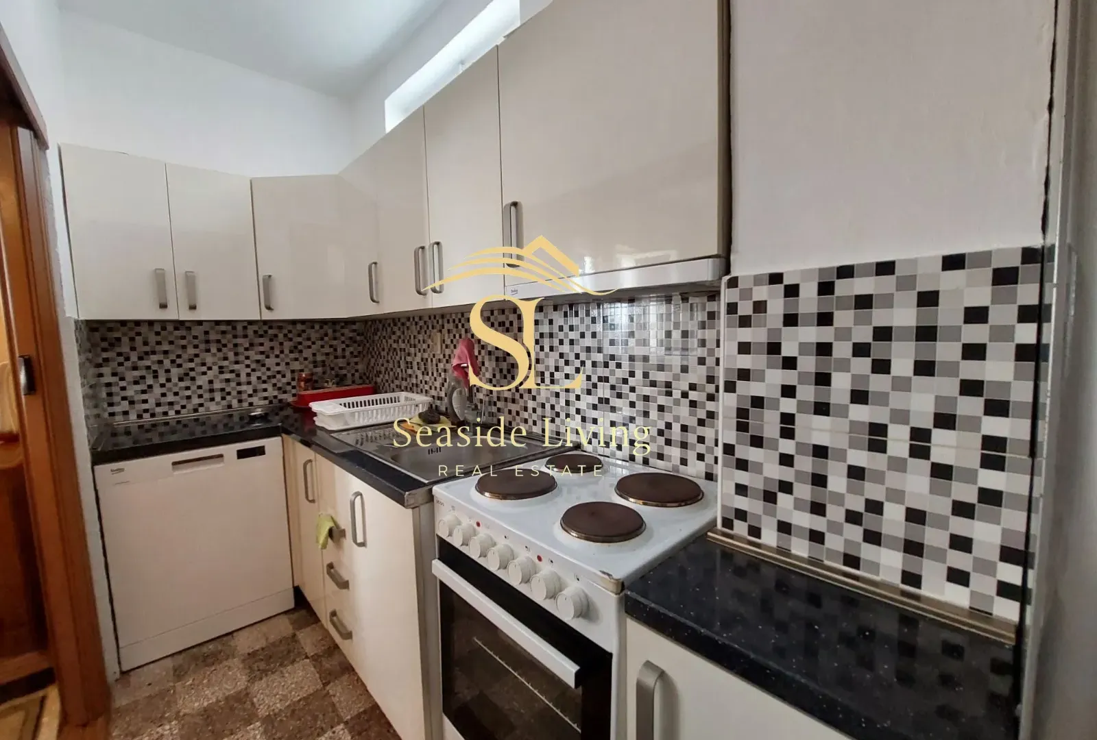 Rent, three bedroom apartment, 90m², Centar, Kotor
