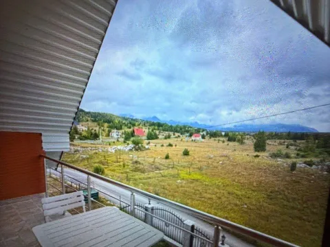 Prodaja, kuća, 120m², Tepačko polje, Žabljak - image 8