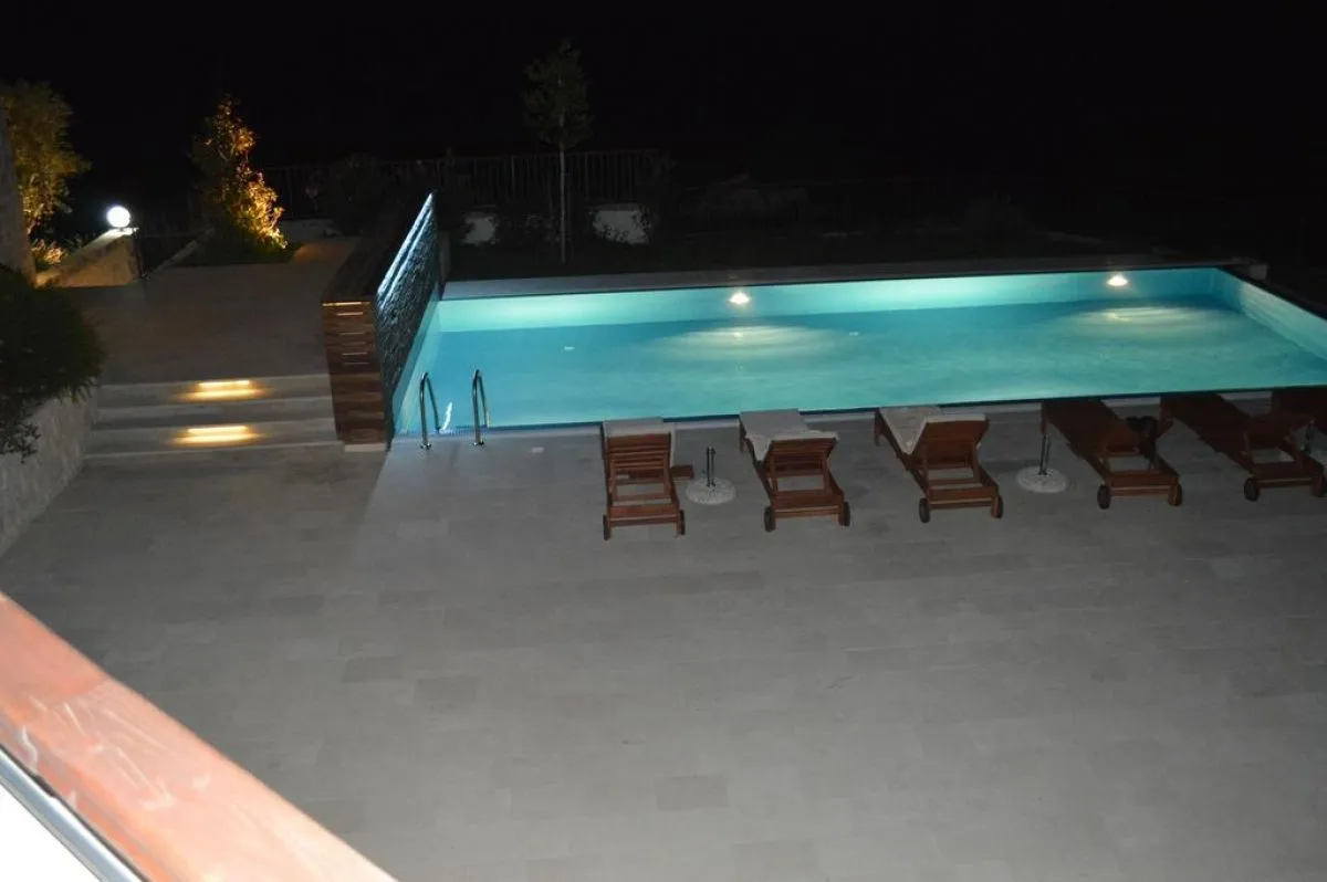 Sale, house, 600m², Blizikuće, Budva